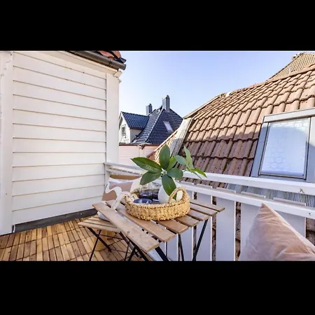 Апартаменти Classic House Over Two Floors Берген