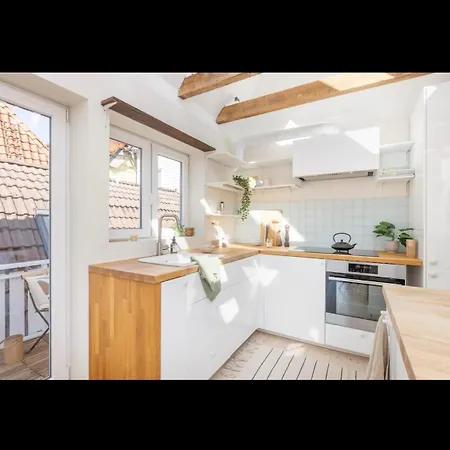 Апартаменти Classic House Over Two Floors